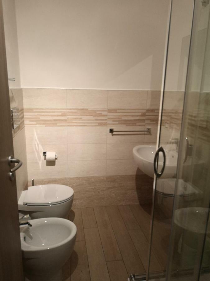 Domo Silvia Bed and Breakfast La Maddalena  Buitenkant foto