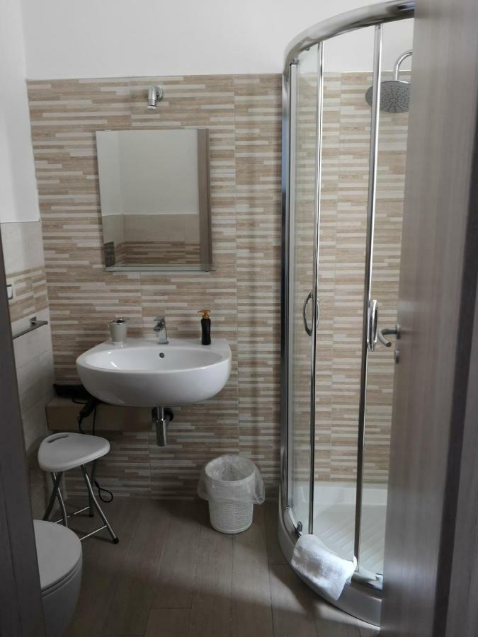 Domo Silvia Bed and Breakfast La Maddalena  Buitenkant foto